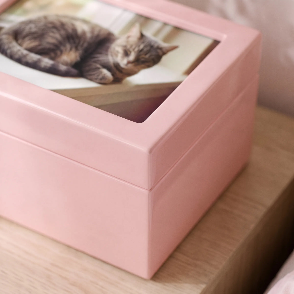 Precious Pink Pet Photo Urn - close-up detail